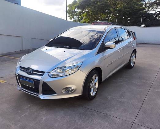 FORD FOCUS 1.6 SE 16V FLEX 4P MANUAL FORD FOCUS 1.6 SE 16V FLEX 4P MANUAL